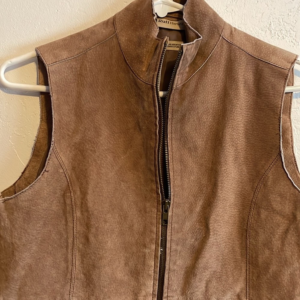 Light brown leather vest - Picture 2 of 6